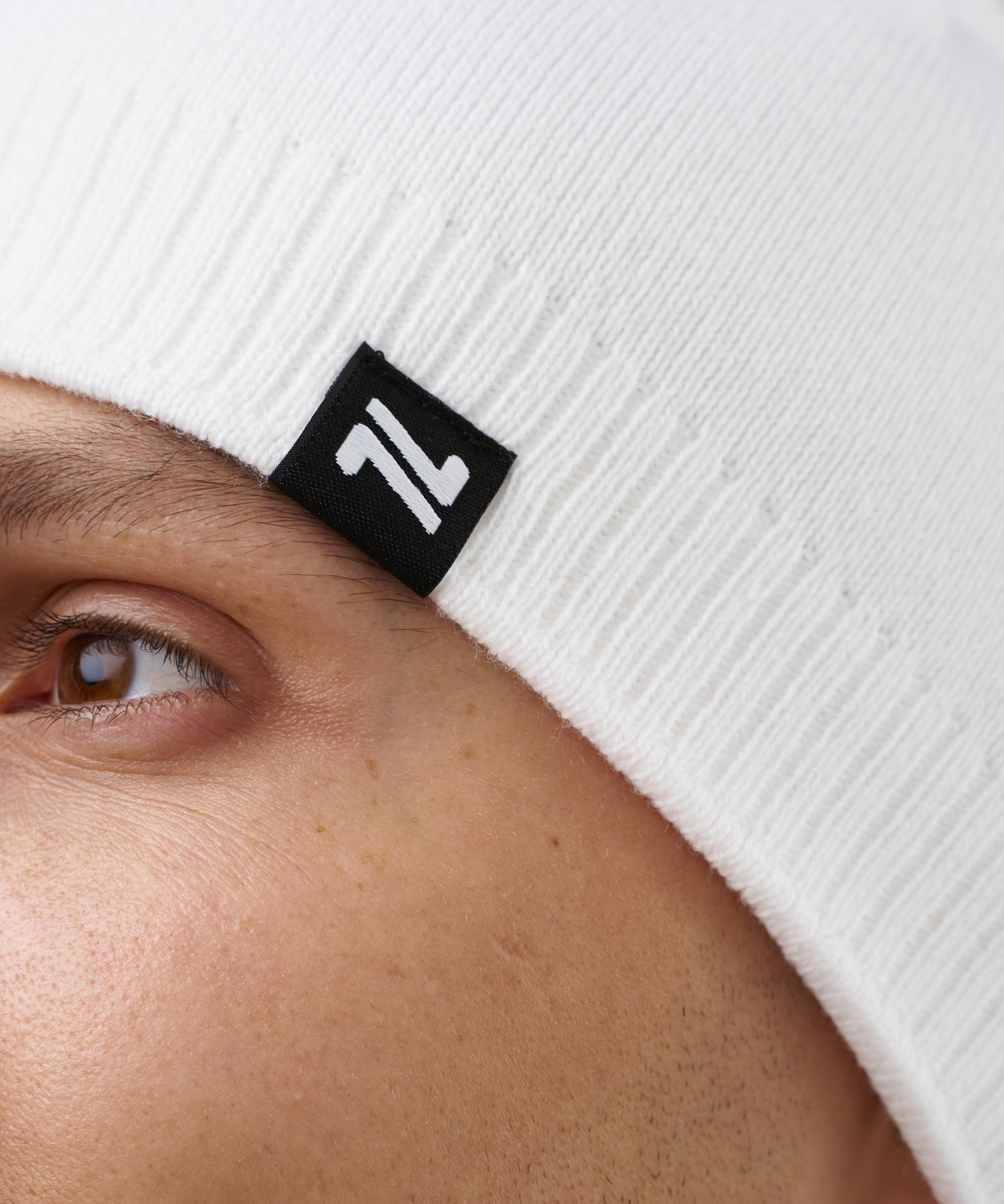 Шапка Nordski Sport white/18